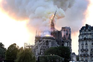 FRANKREICH IST NICHT ALLEIN